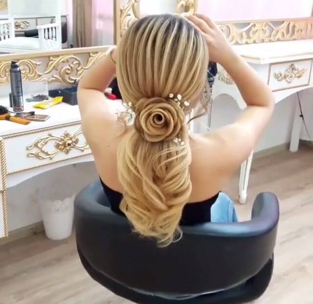 شینیون با گل وسط